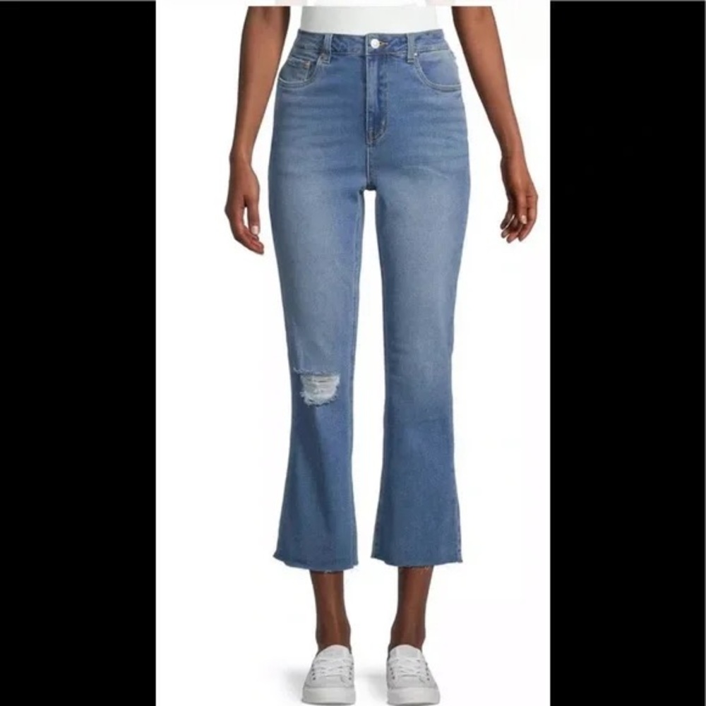 Avec Les Filles High-Rise Cropped Flare Jeans in Light Blue distressed hem